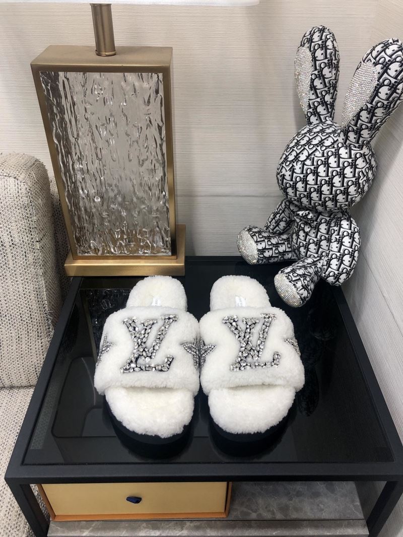 Louis Vuitton Slippers